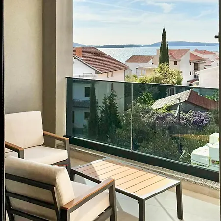 Apartmán 2 Bedroom Cozy In *