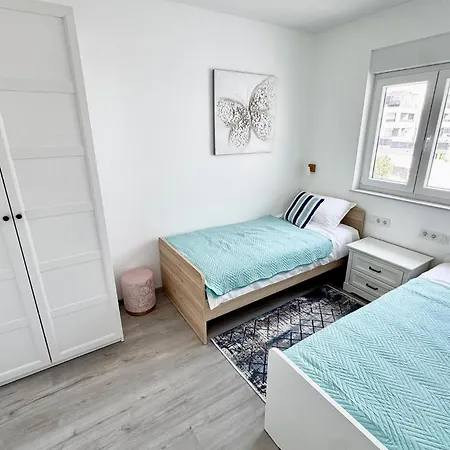 2 Bedroom Cozy In